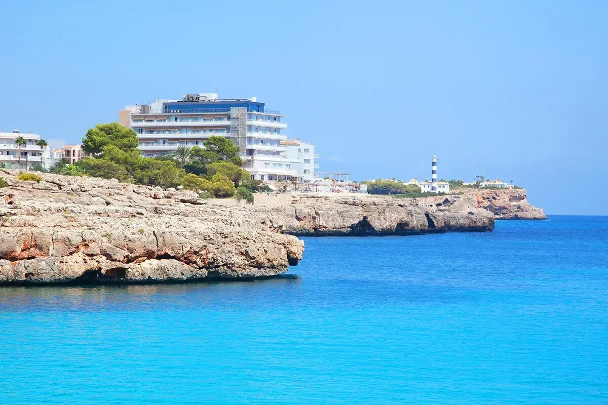 JS Cape Colom photo 3