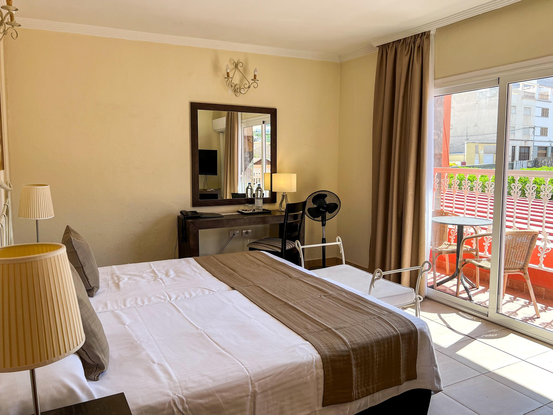Hotel La Aldea Suites photo 6