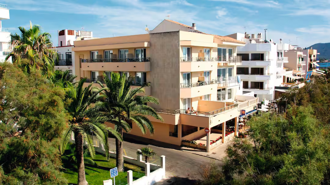 La Luna Hotel