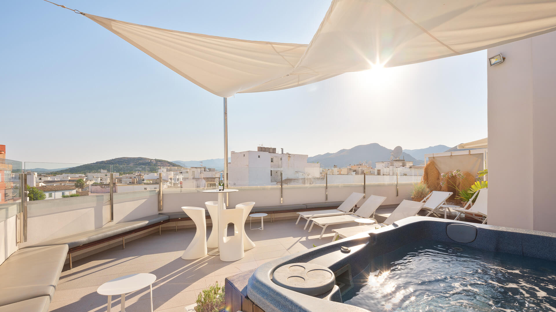Mar Calma Hotel
