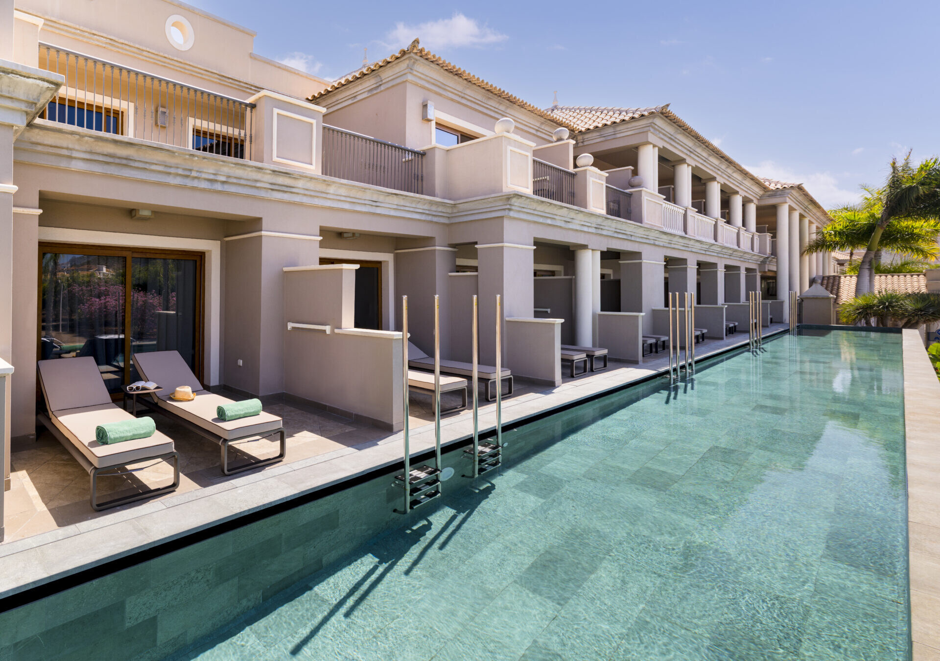 Marylanza Suites & Spa photo 4