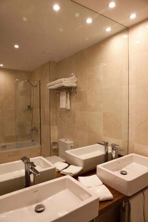 May Ramblas Hotel photo 10