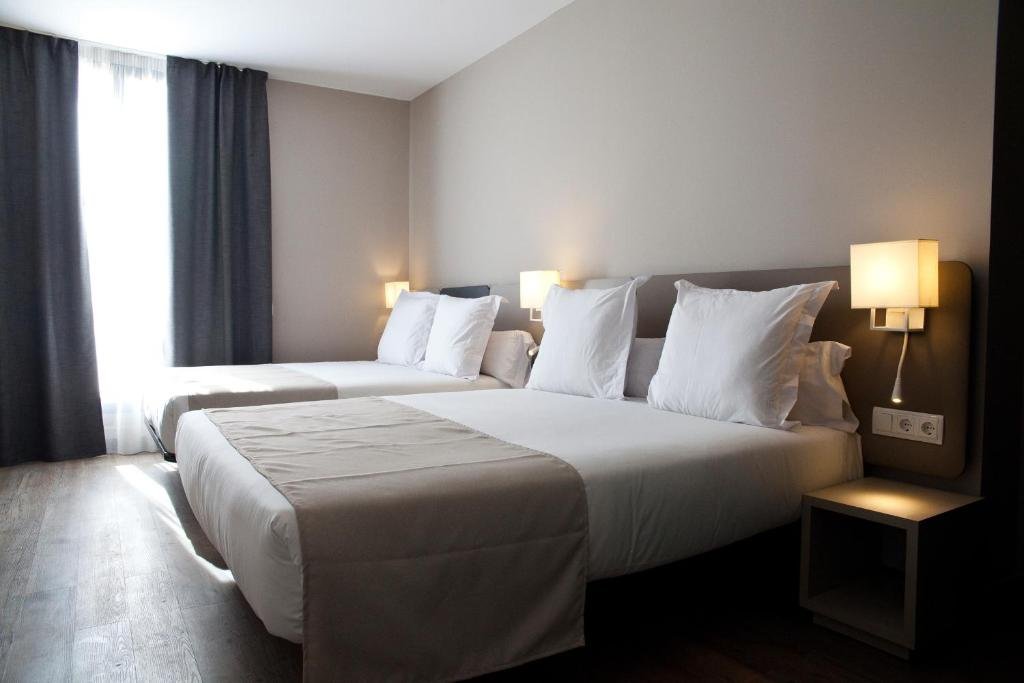 May Ramblas Hotel photo 5