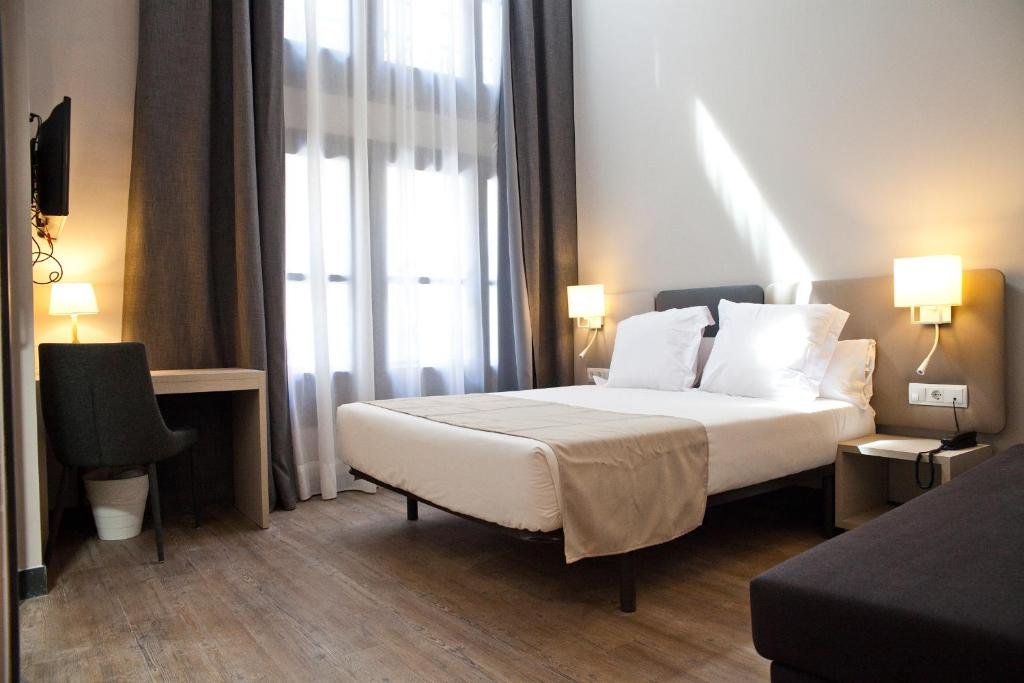 May Ramblas Hotel photo 7