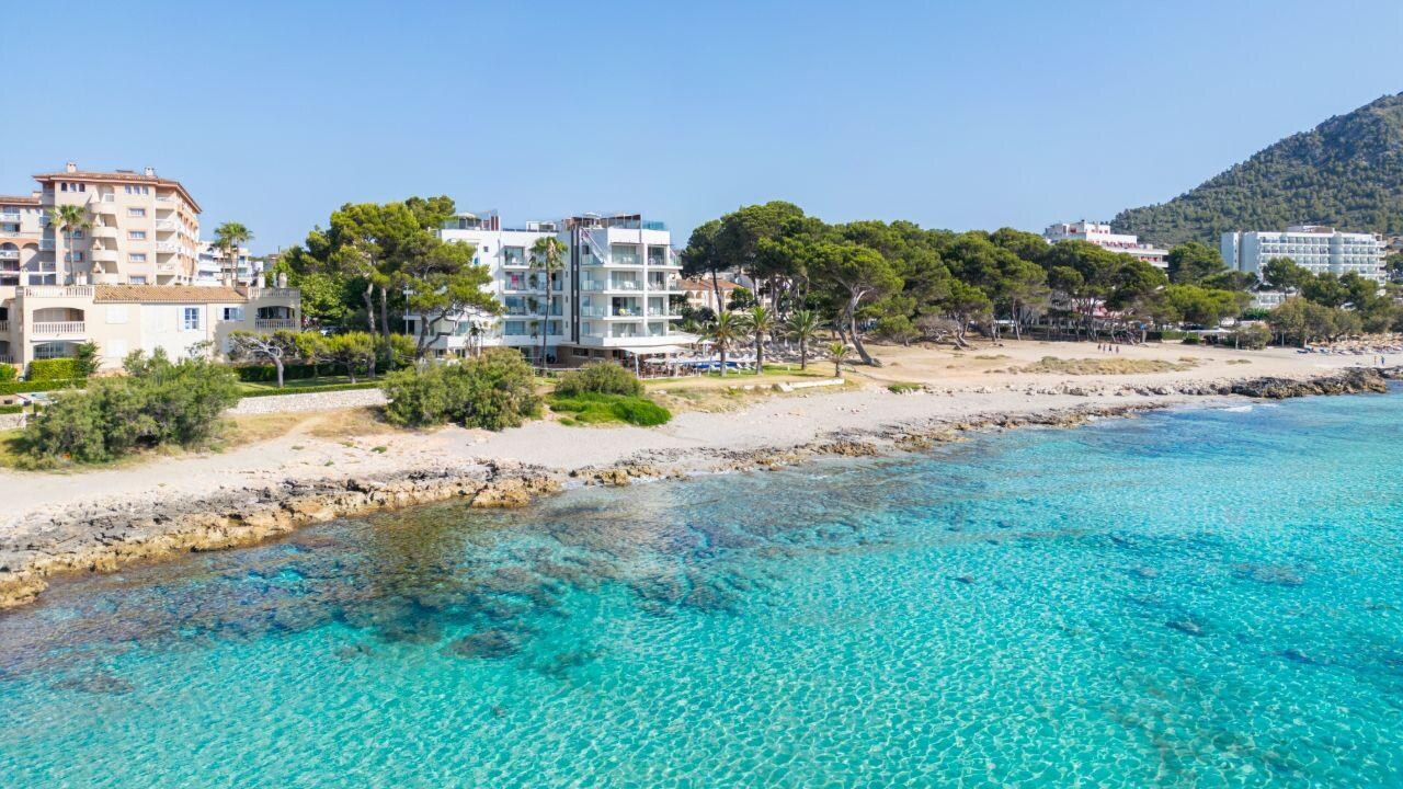 Melbeach Hotel & Spa photo 1