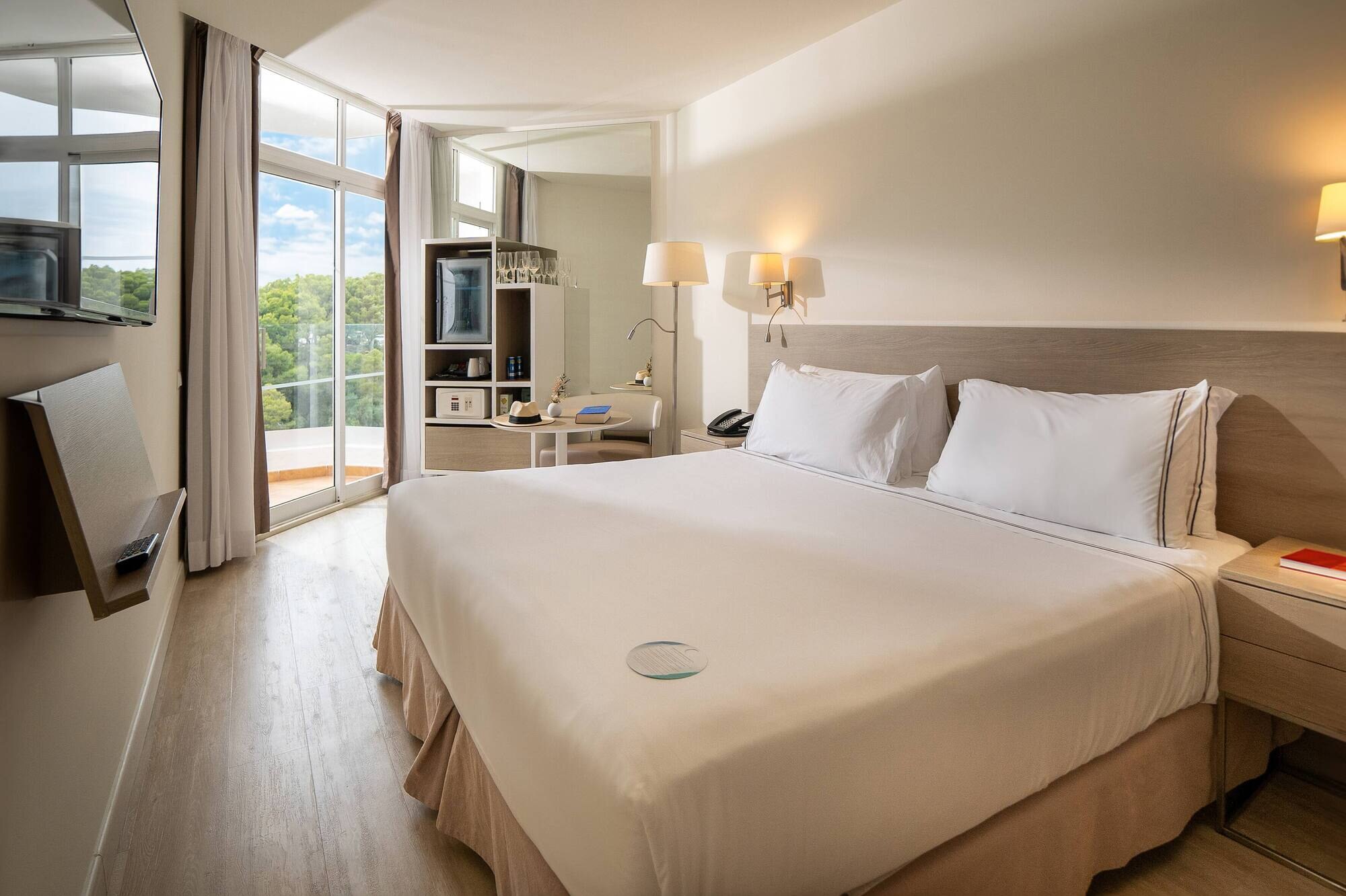 Melia Cala Galdana photo 6