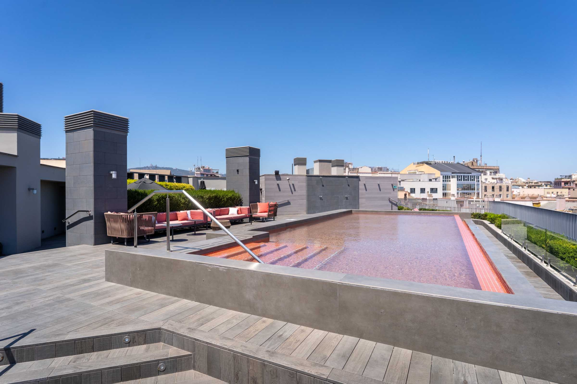 Midtown Apartments photo 2