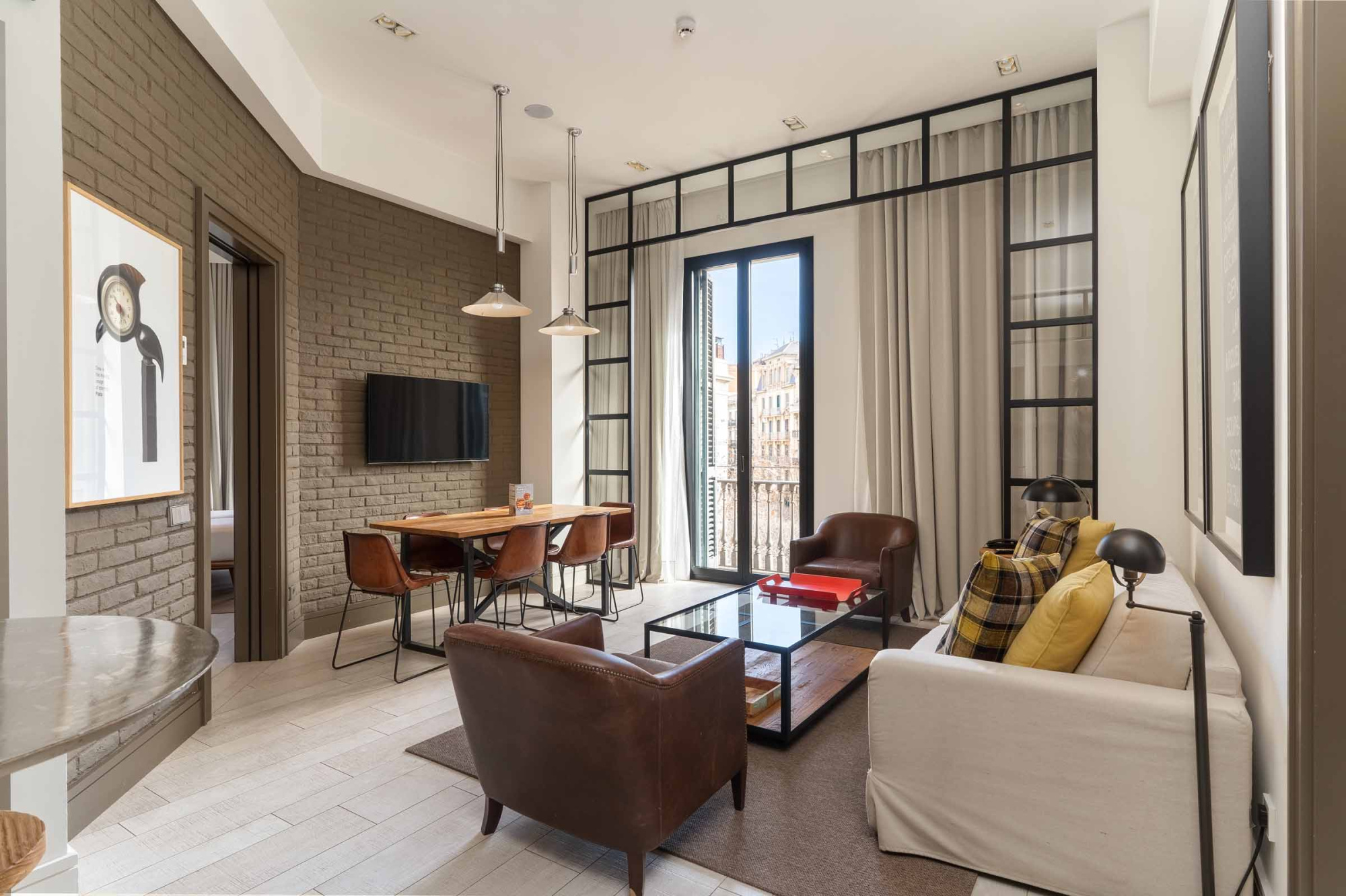 Midtown Apartments photo 6