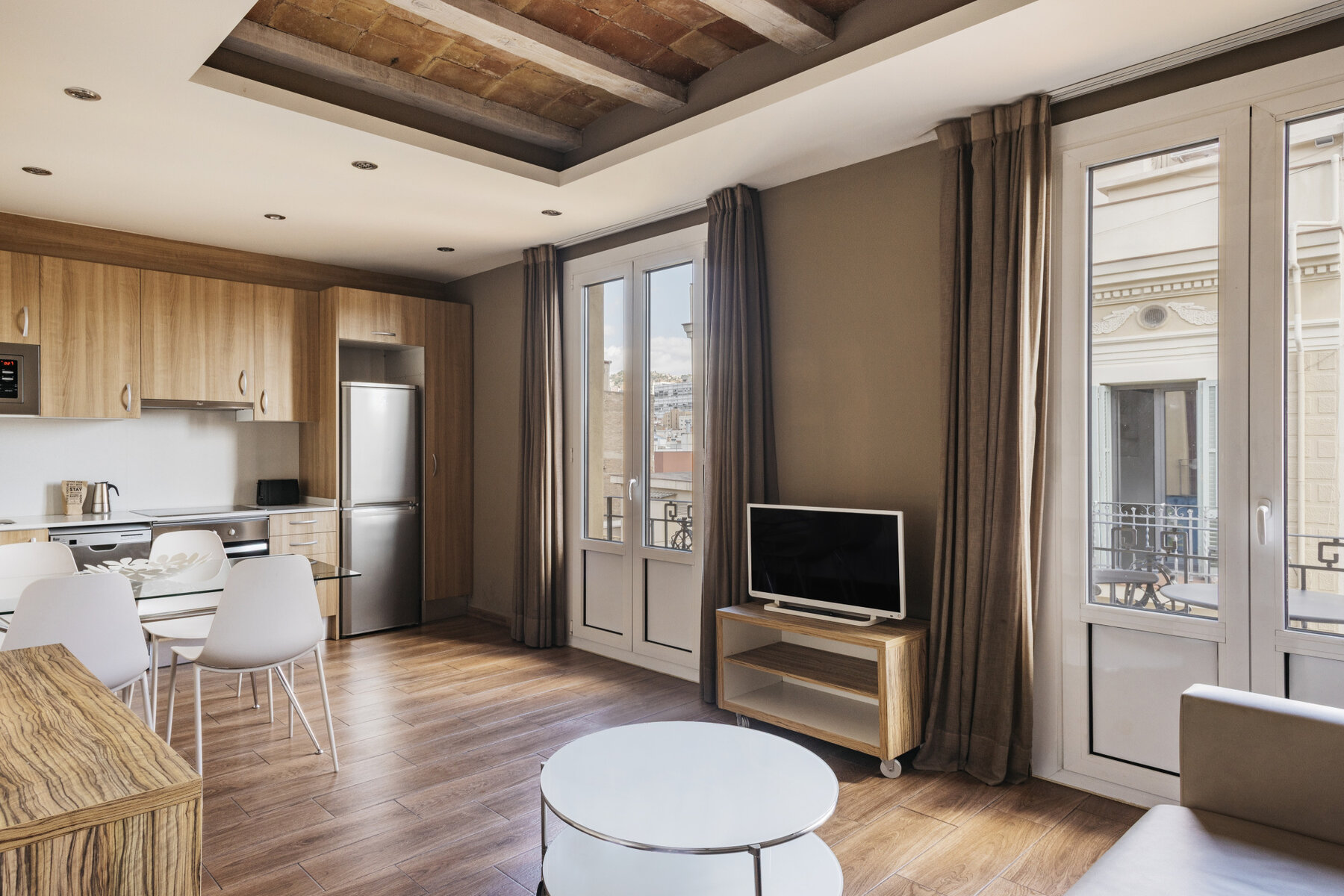 Milà Apartments photo 1