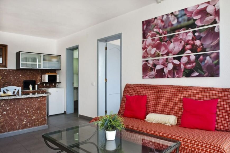 Miriam Apartments photo 5