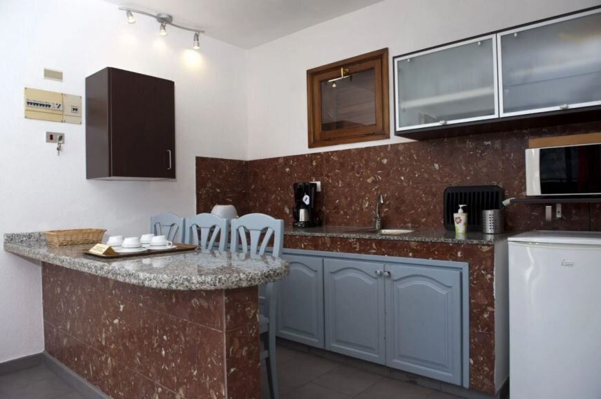 Miriam Apartments photo 7