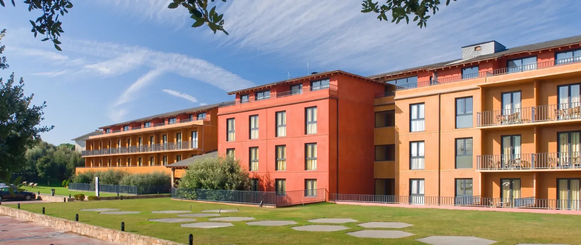Montanya Hotel photo 1