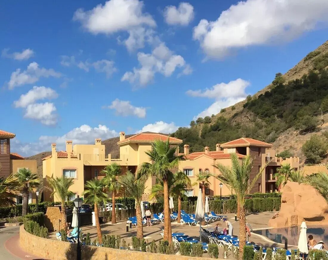 Ona Las Lomas Village photo 8
