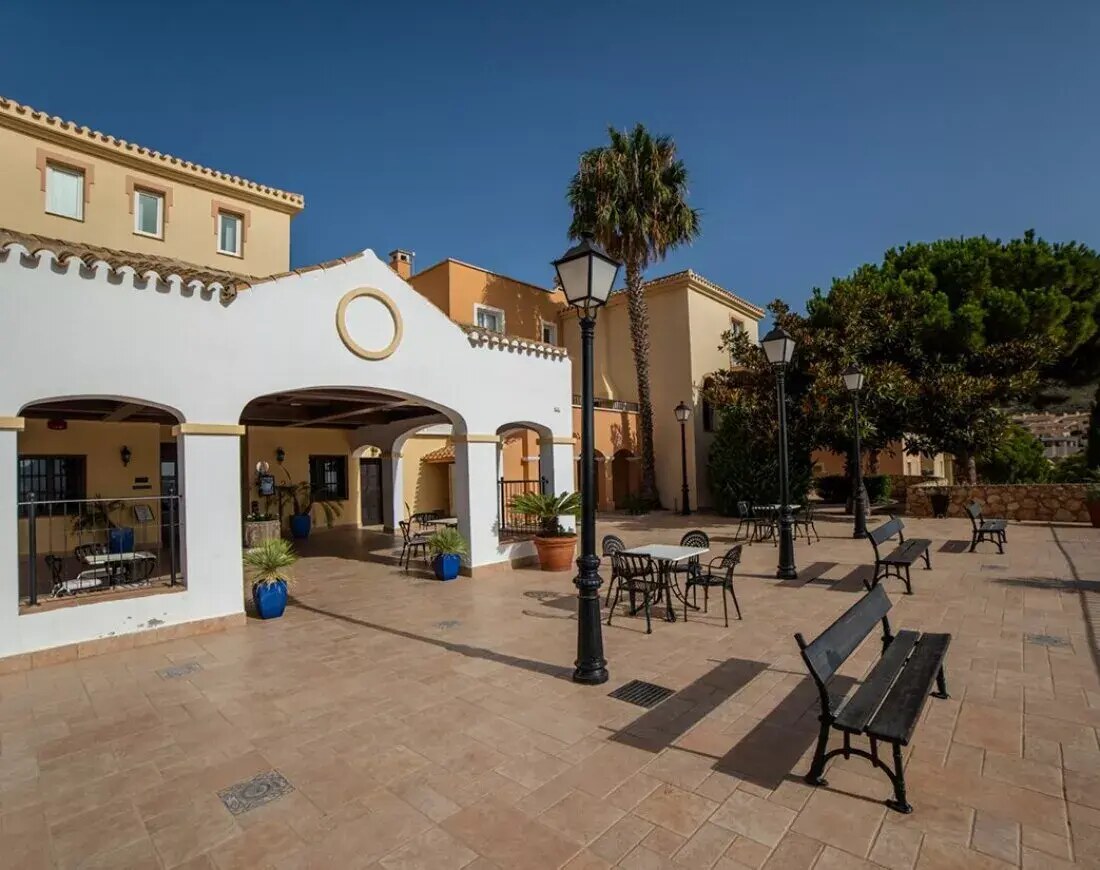 Ona Las Lomas Village photo 9
