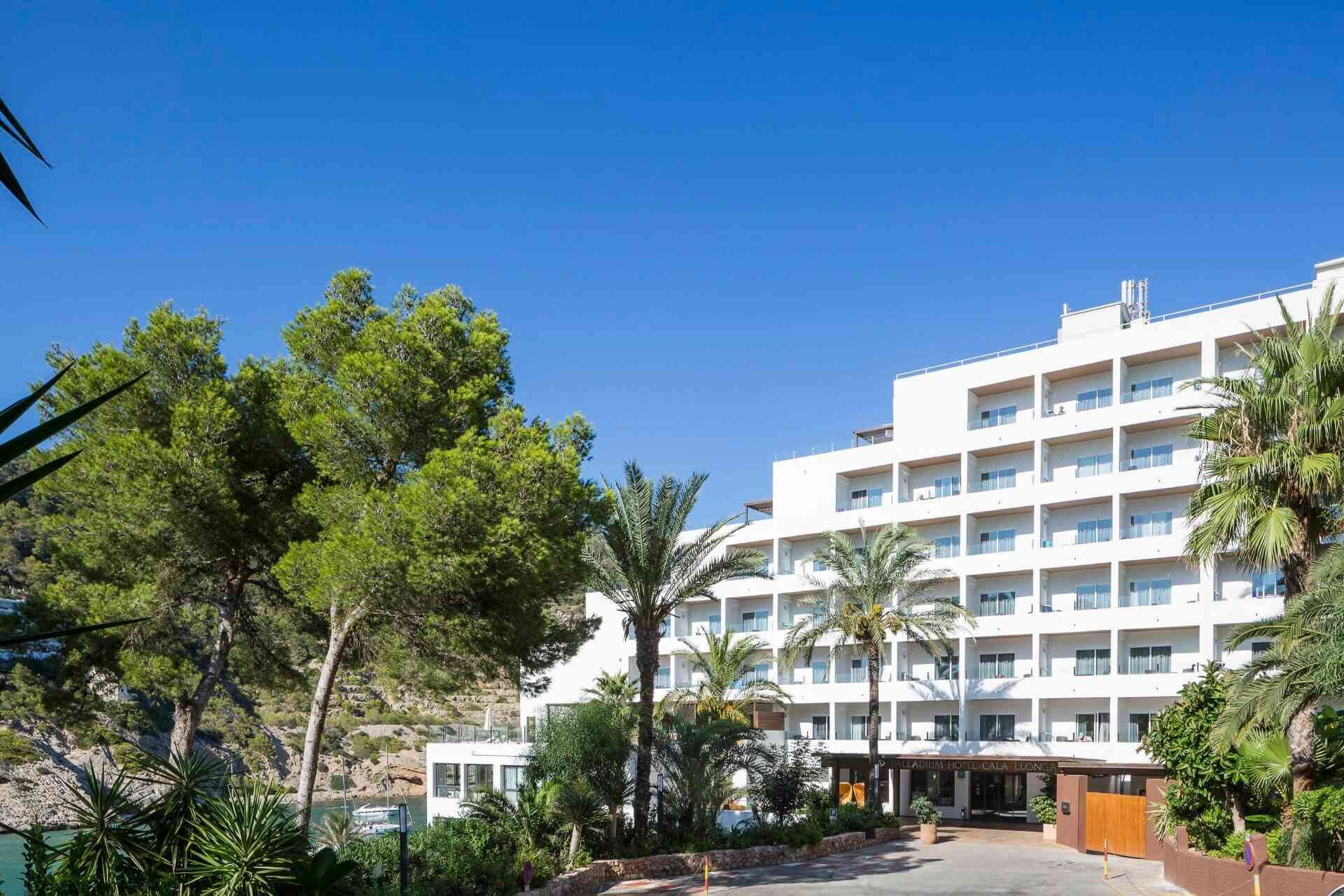 Palladium Hotel Cala Llonga photo 4
