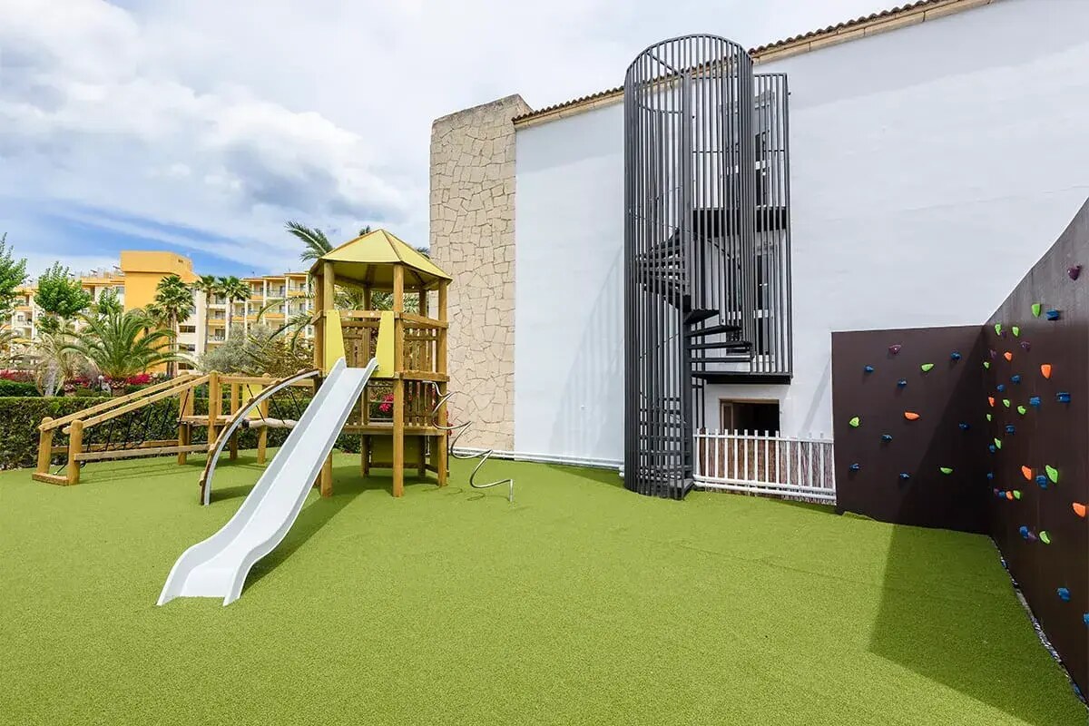 Palm Garden Apartments photo 8