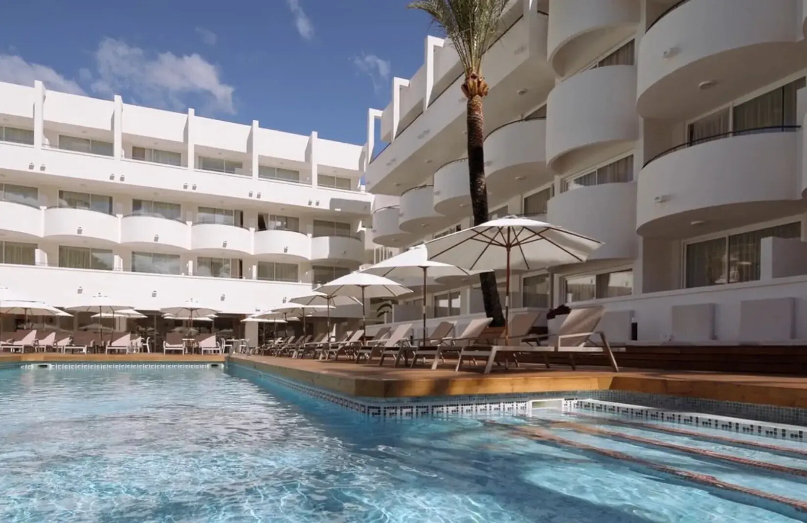 Palmanova Beach Apartments by TRH photo 2