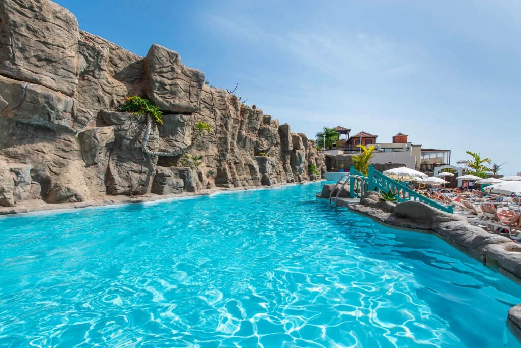 Paradise Park Fun Lifestyle Hotel photo 3