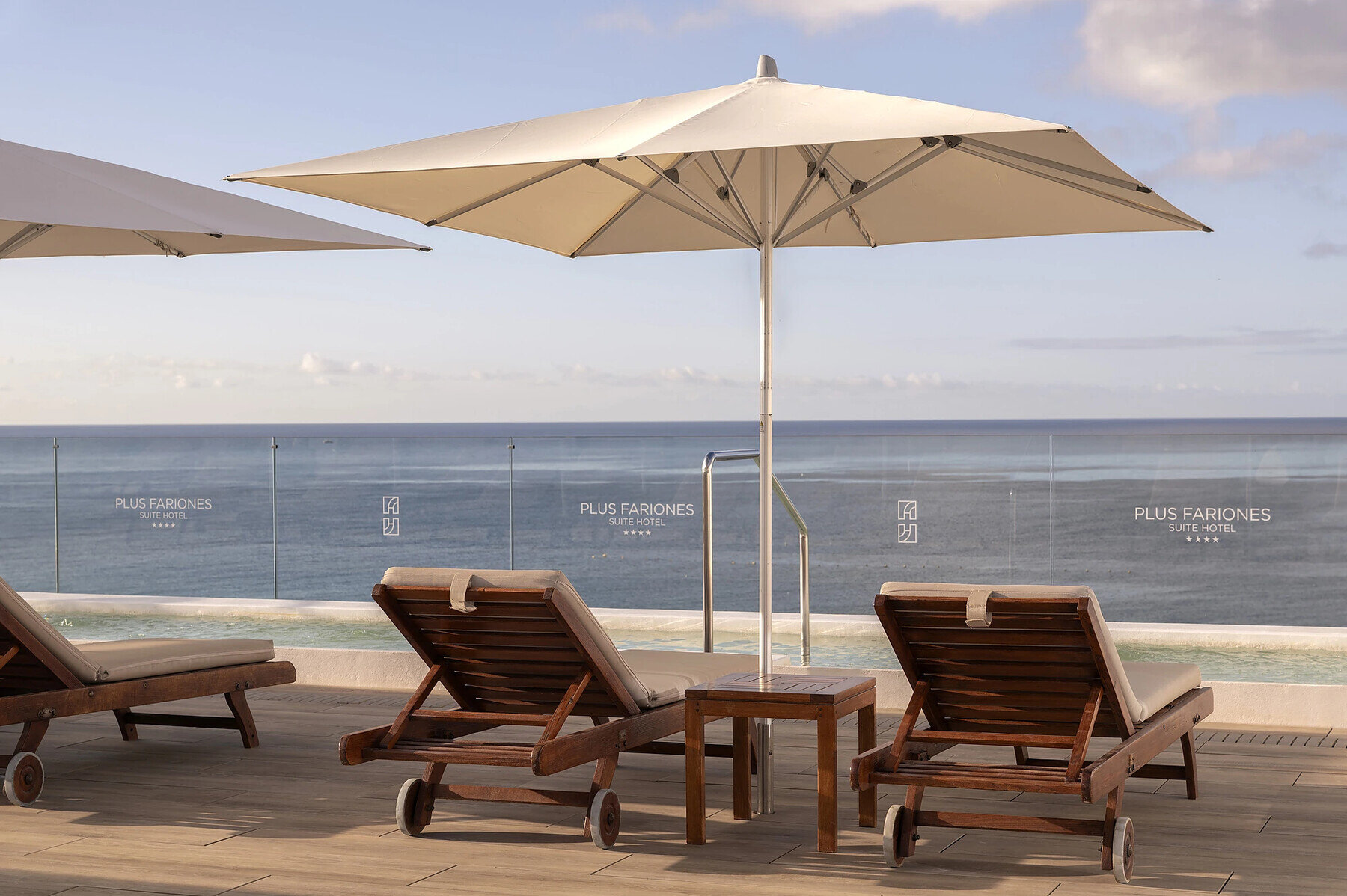 Plus Fariones Suite Hotel photo 5