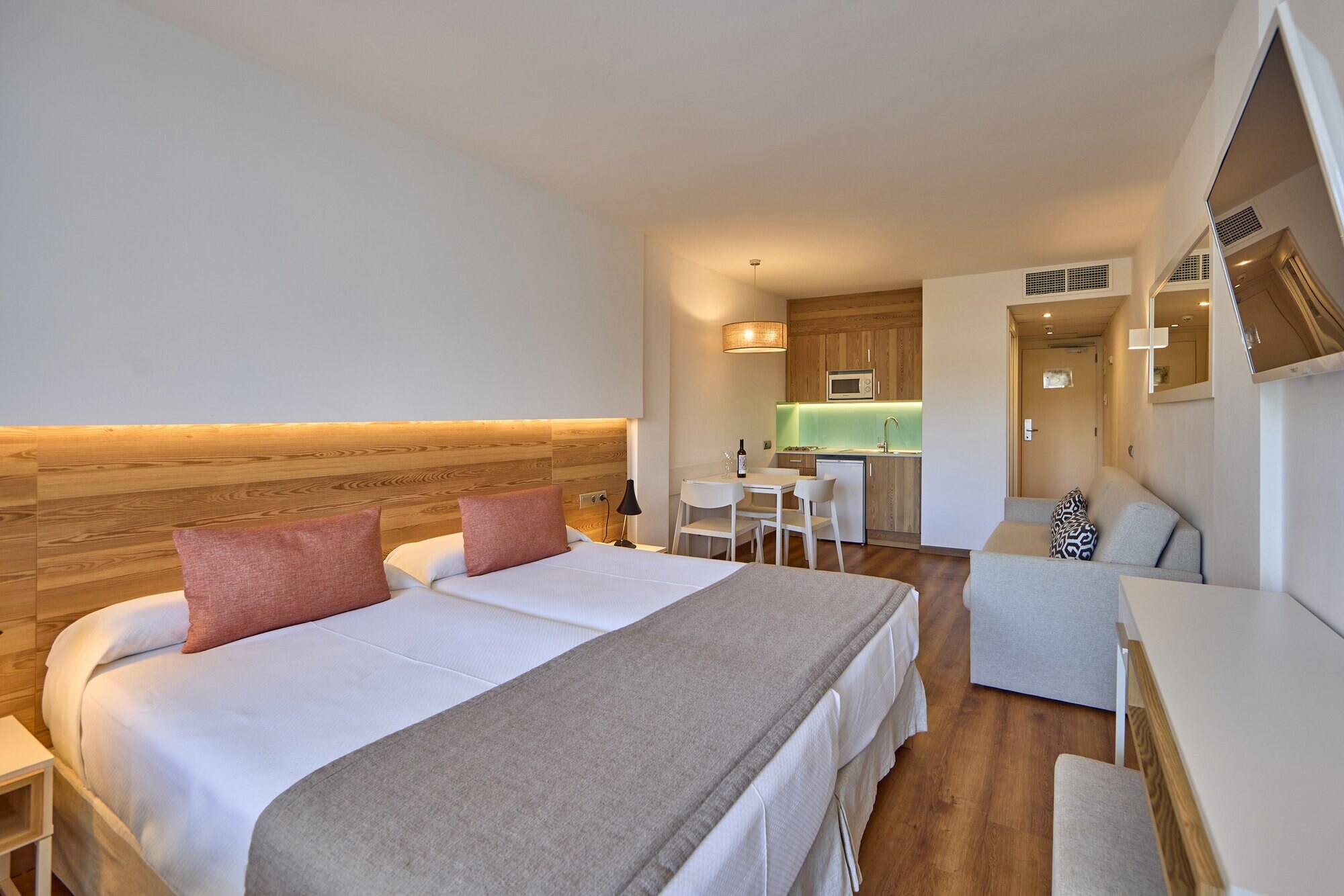 Ponent Mar Aparthotel photo 7