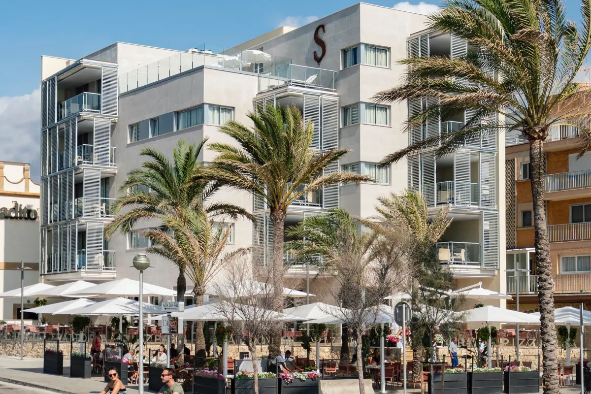 Pure Salt Residences