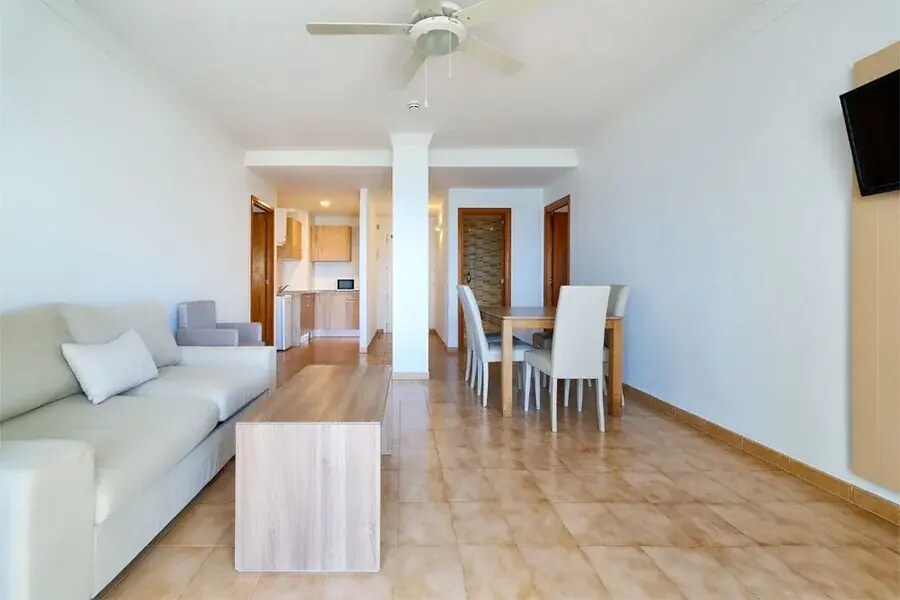 R2 Cala Millor Beach Apartment photo 6