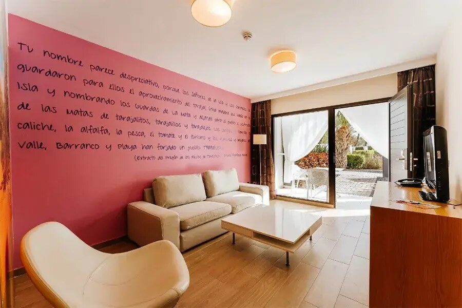 R2 Romantic Fantasia Dreams & Suites Hotel - Adults Only photo 4