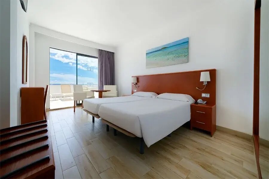 R2 Verónica Beach Hotel photo 5