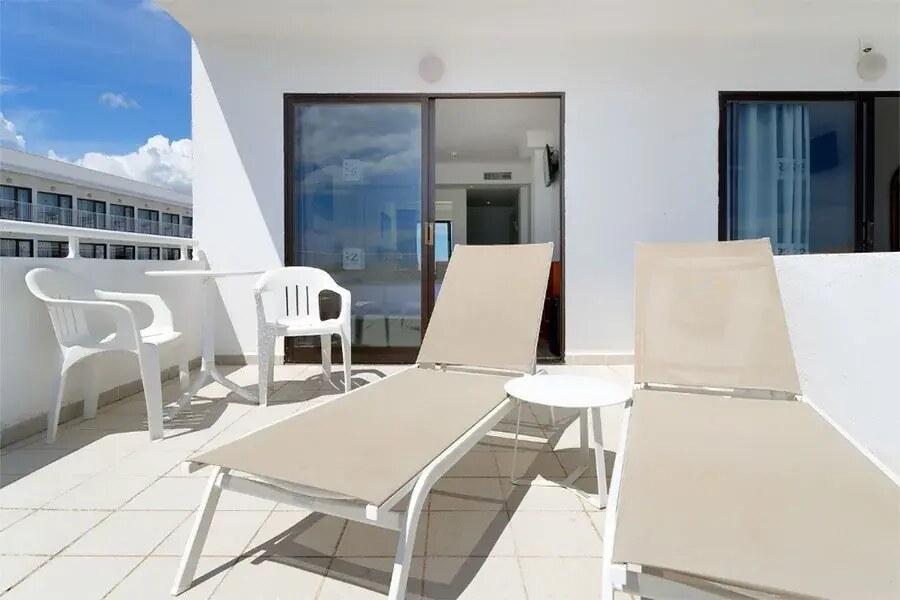 R2 Verónica Beach Hotel photo 9