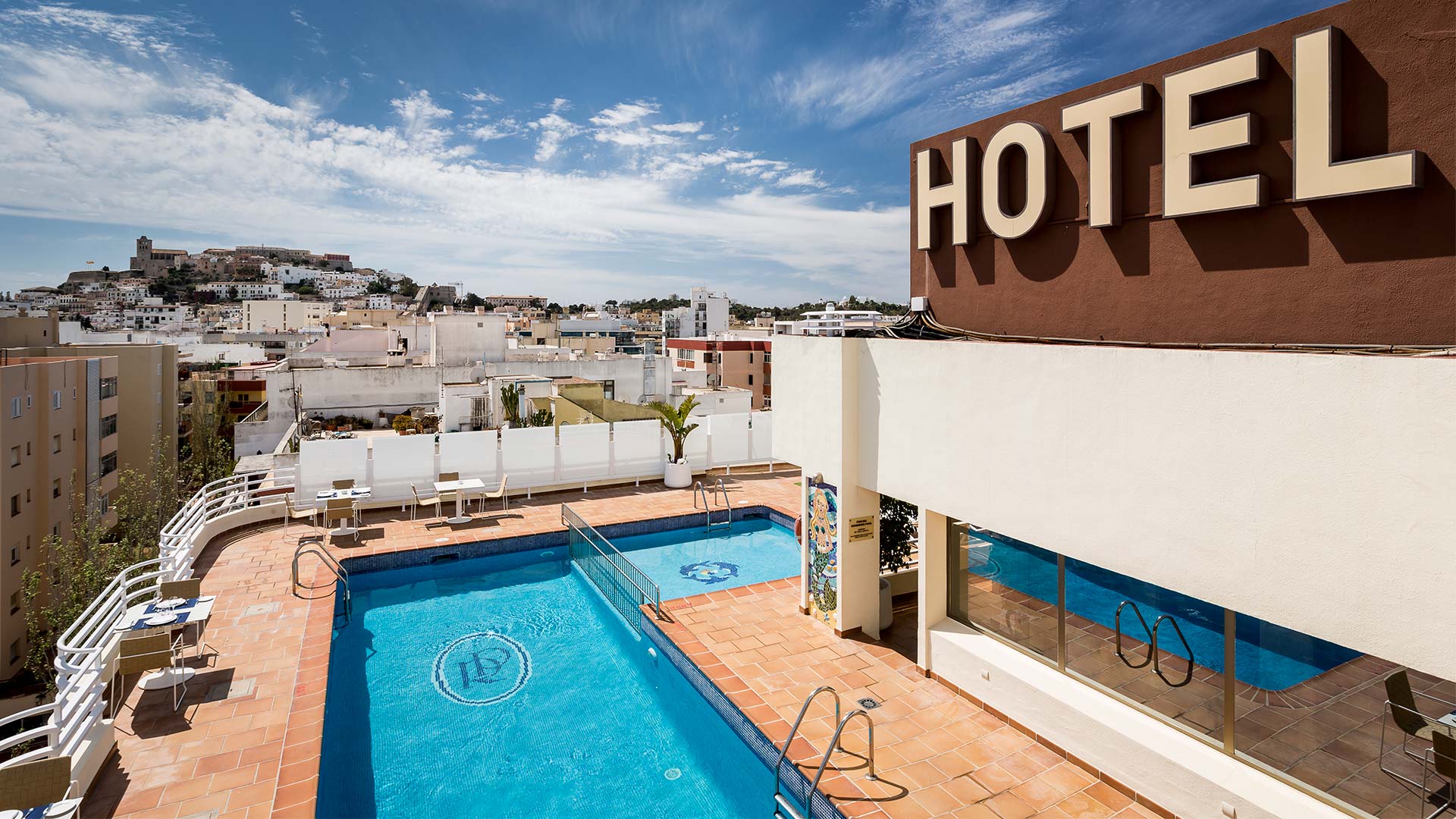 Royal Plaza Hotel