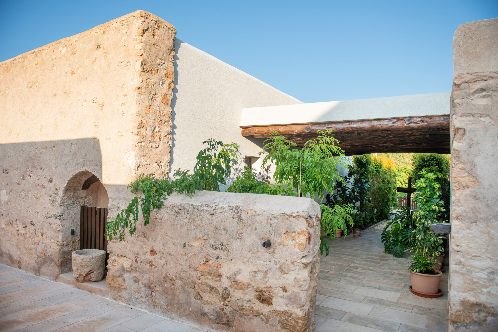 Safragell Ibiza Suites & Spa photo 2