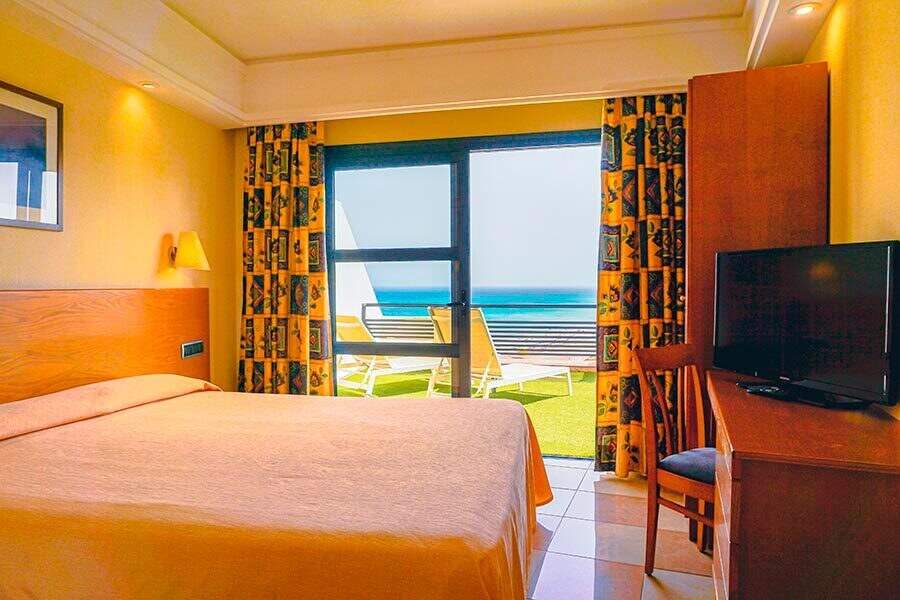 SBH Crystal Beach Hotel & Suites photo 8