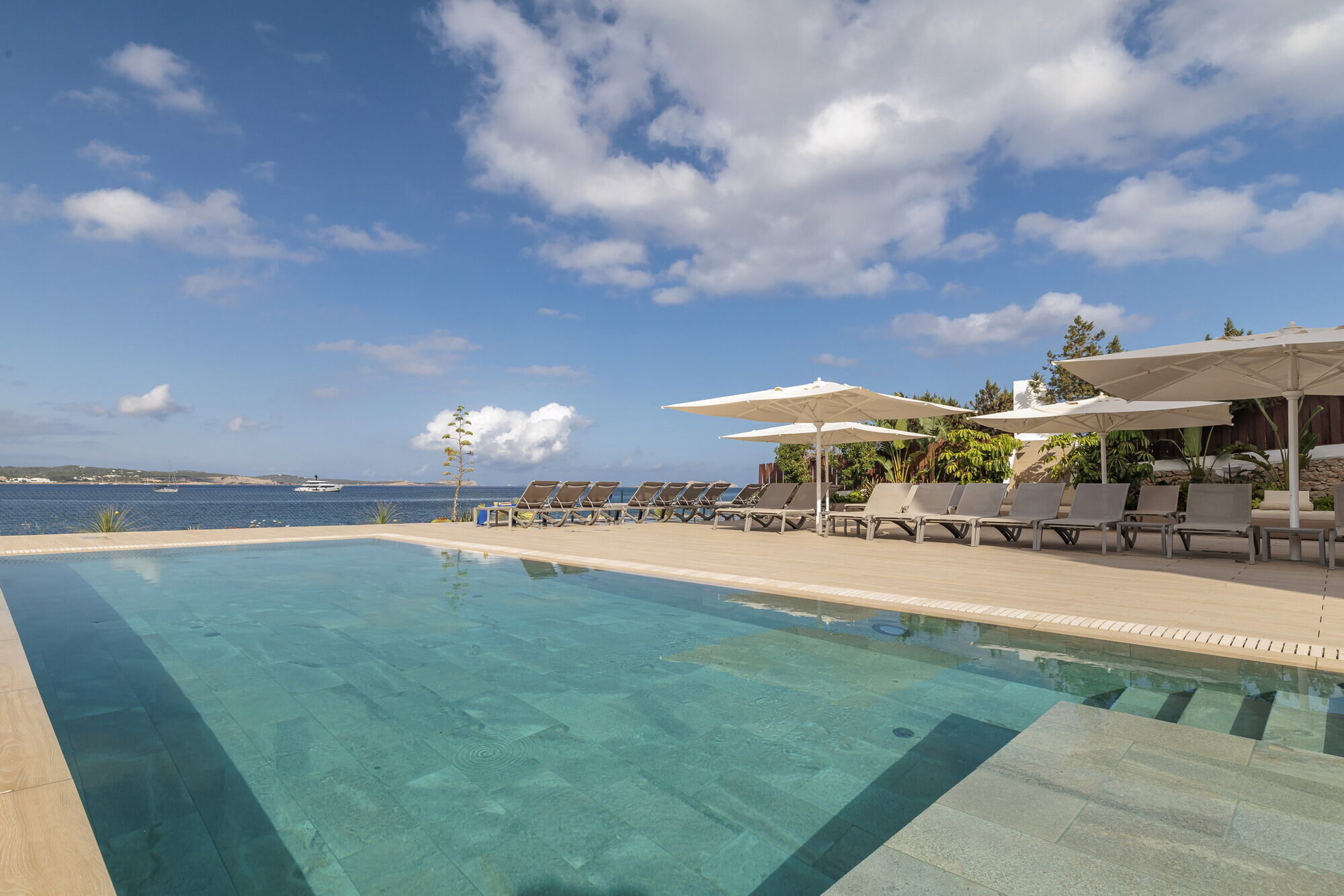 Sol Bahia Ibiza Suites photo 3