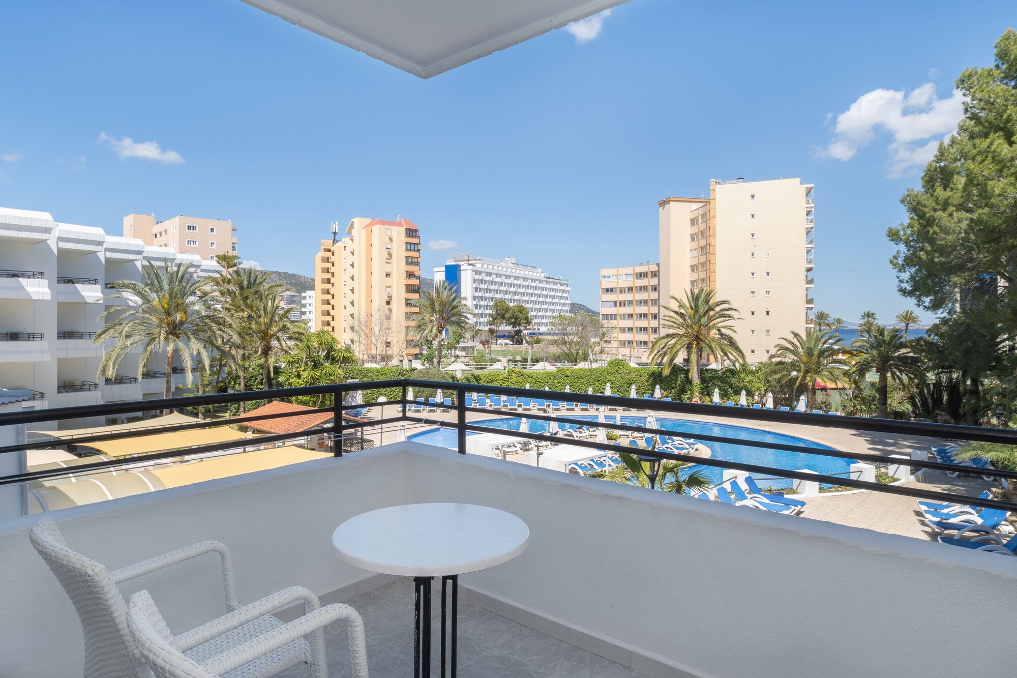 Sol Lunamar Palmanova Apartamentos photo 10