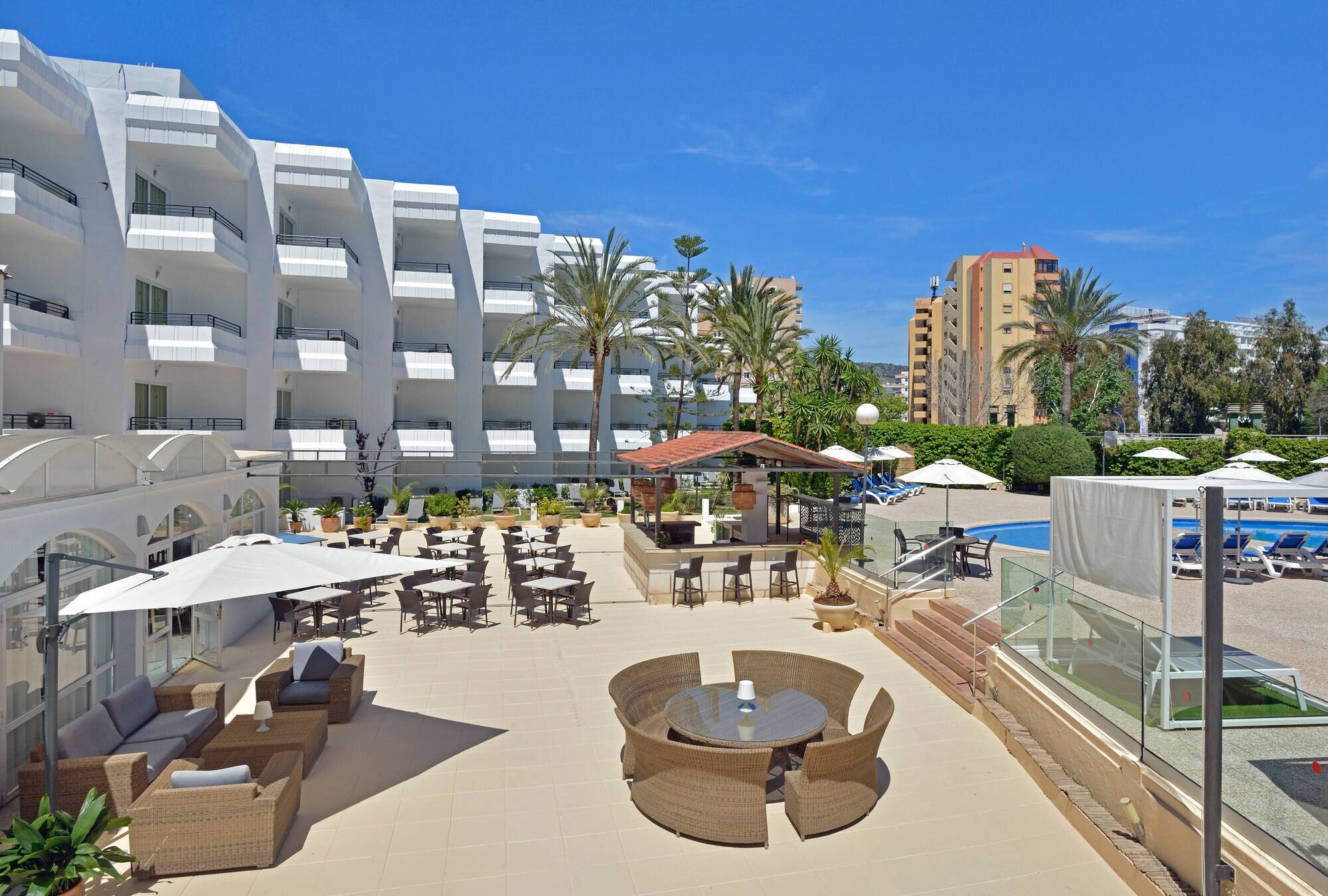 Sol Lunamar Palmanova Apartamentos photo 7