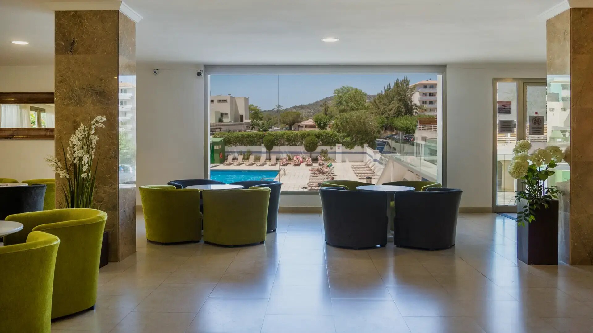 Sol y Vera Apartments photo 5