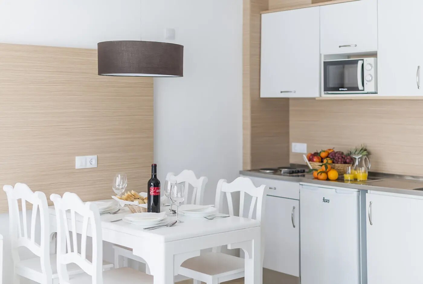 Solecito Apartments photo 9