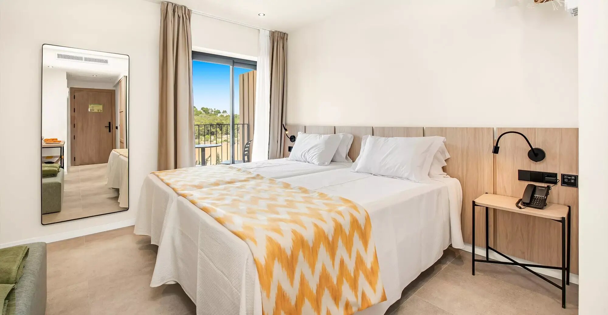 Tangerine by Honne Hotels photo 5