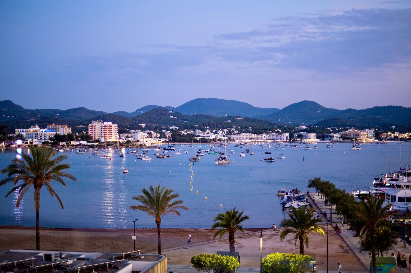 The White Apartments by Ibiza Feeling photo 2