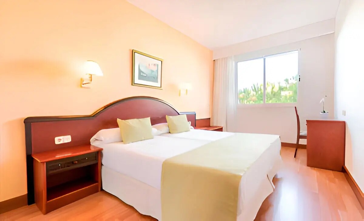 Tropicana Hotel photo 6