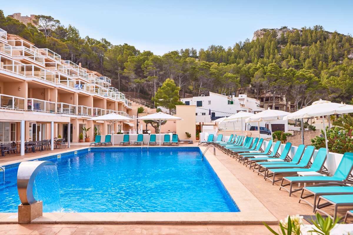 Universal Aparthotel Don Camilo photo 4