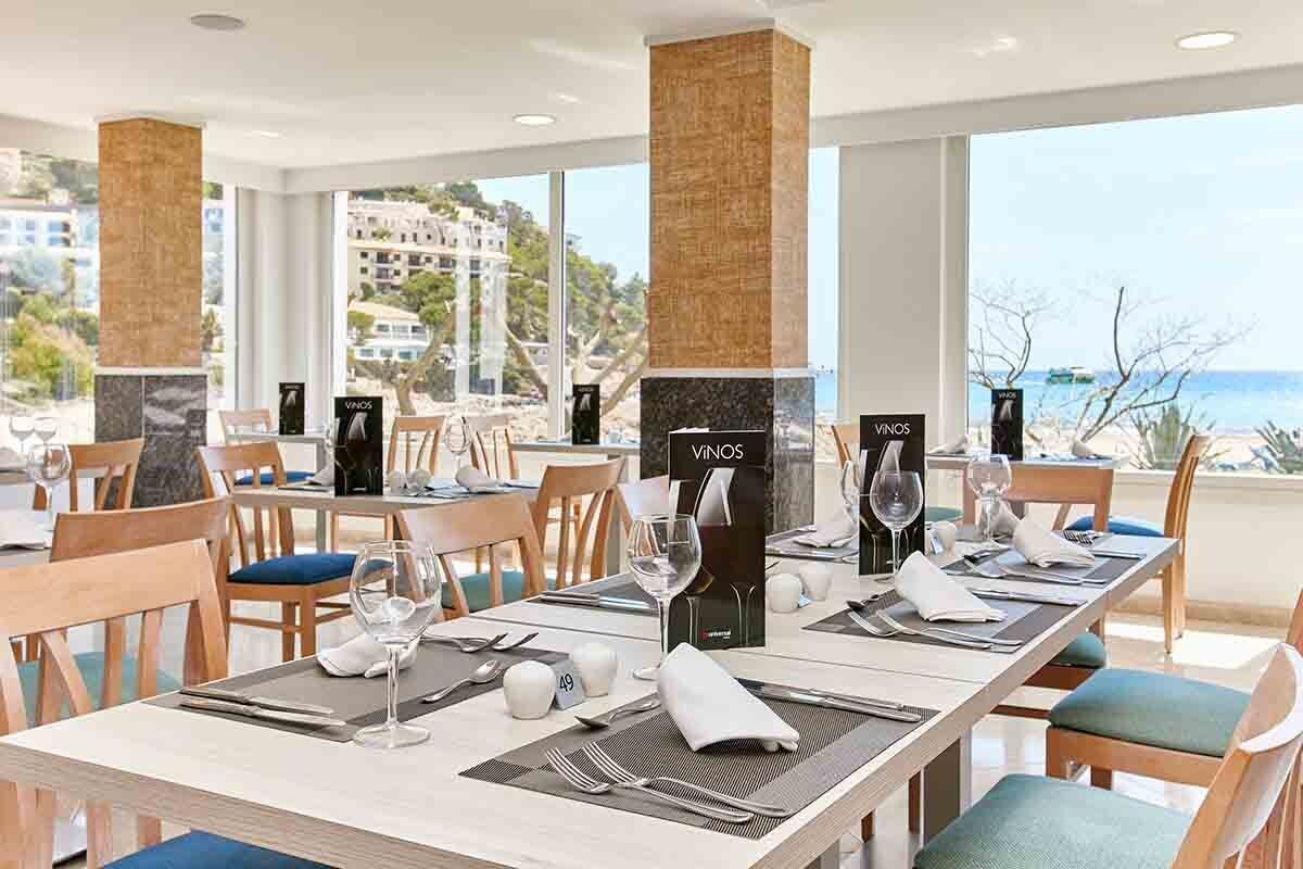 Universal Hotel Castell Royal photo 10