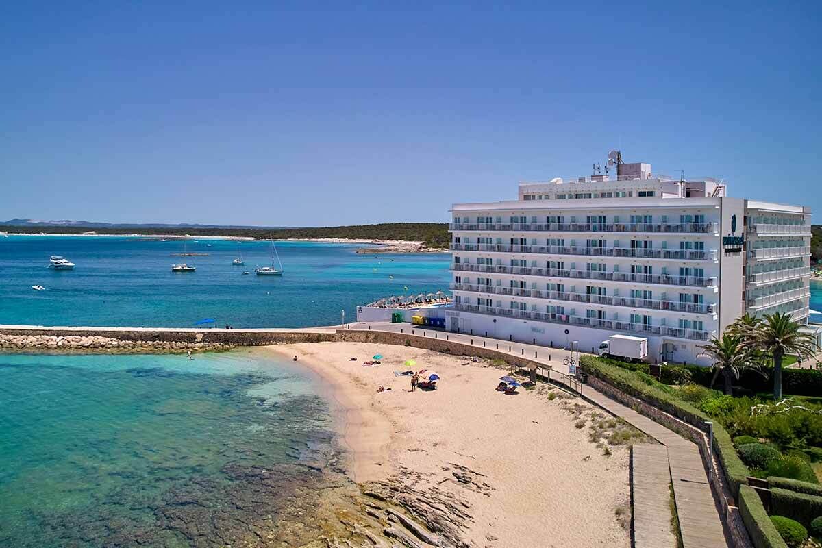 Universal Hotel Marques photo 1