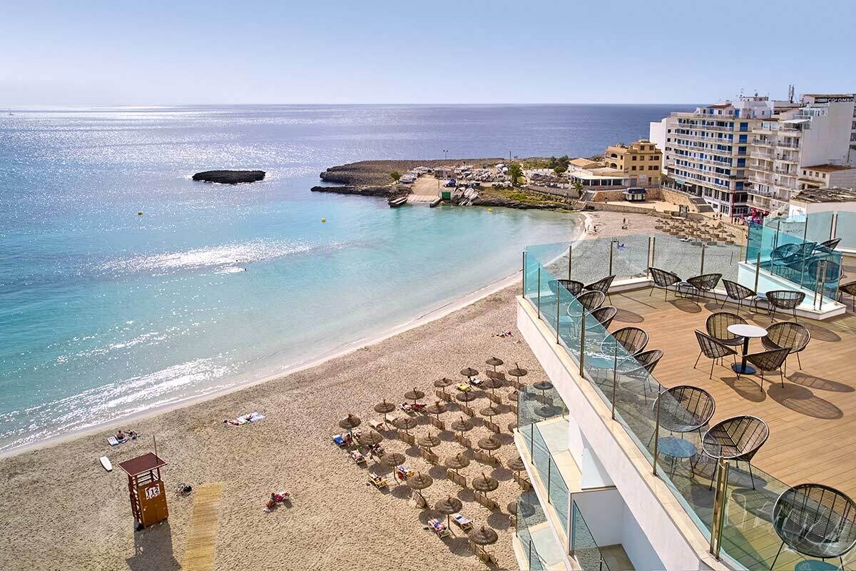 Universal Hotel Perla photo 3