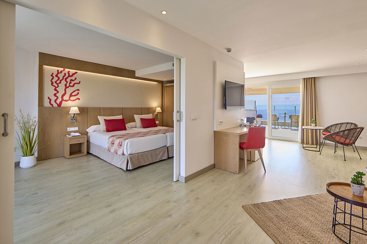 Universal Hotel Perla photo 7