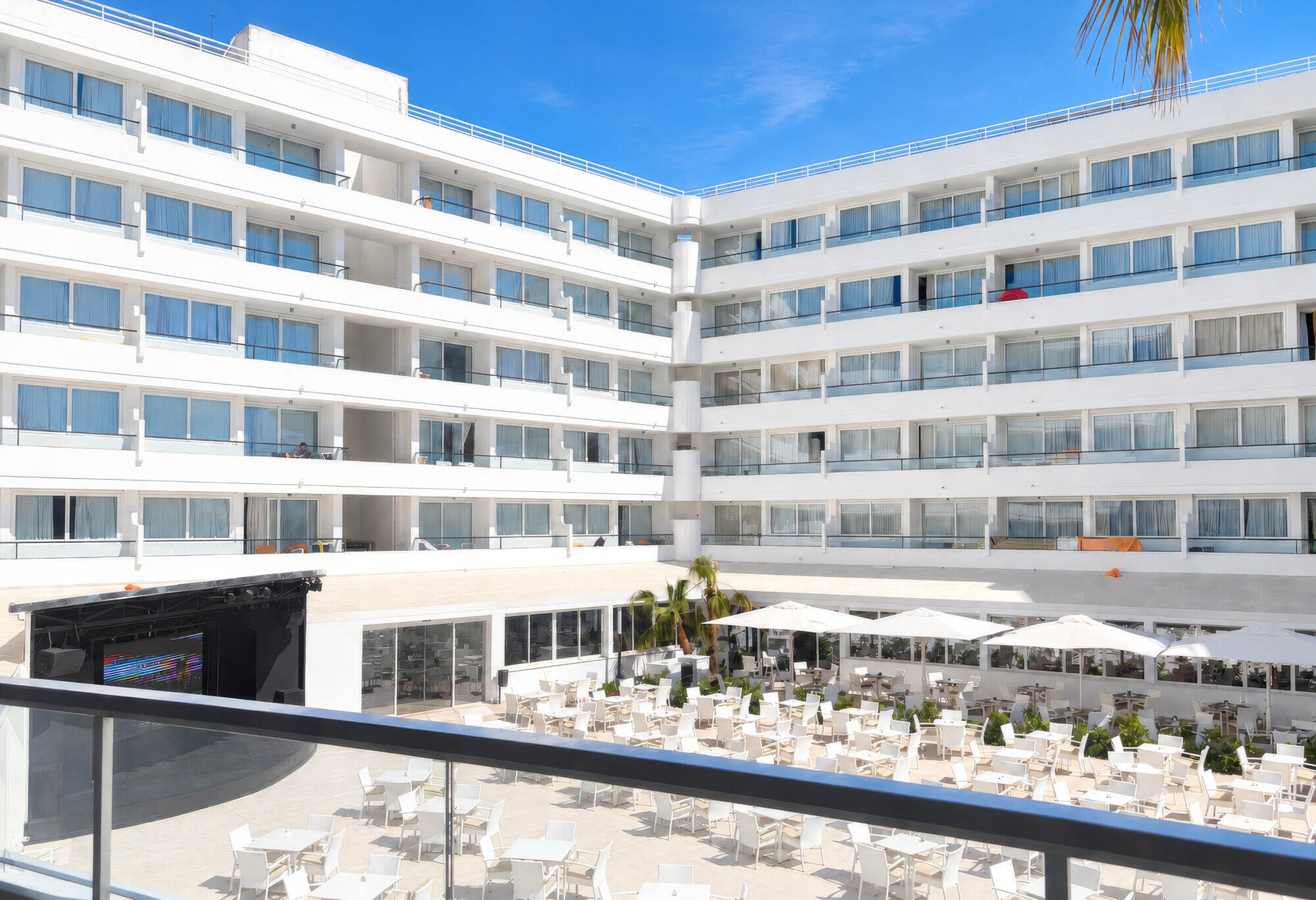 Viva Eden Lago photo 4